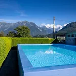 Lazy Rancho - Eiger - Moench - Jungfrau - Interlaken