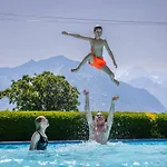 Lazy Rancho - Eiger - Moench - Jungfrau - Camping Interlaken