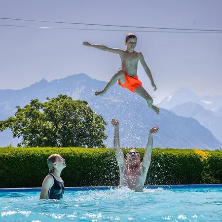 Lazy Rancho - Eiger - Moench - Jungfrau - Campsite Interlaken