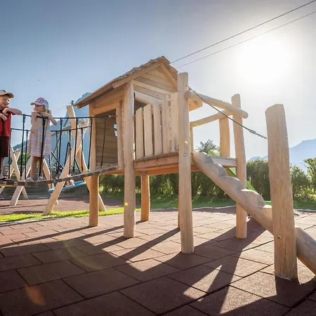 Lazy Rancho - Eiger - Moench - Jungfrau - Campingplads