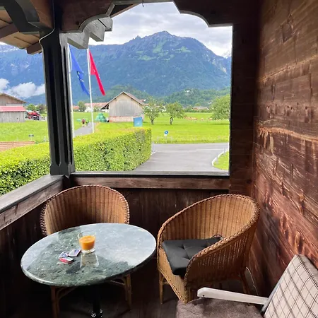 Lazy Rancho - Eiger - Moench - Jungfrau - Interlaken