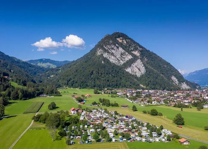 Кемпінг Lazy Rancho - Eiger - Moench - Jungfrau - Інтерлакен